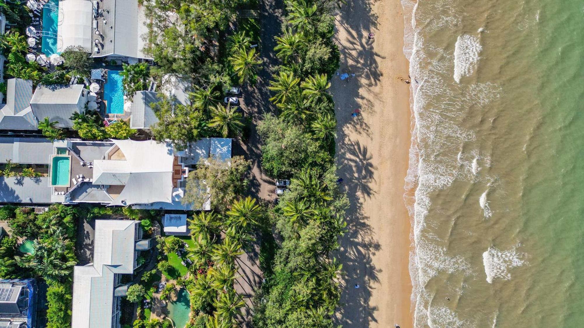 Sarayi Boutique Hotel Palm Cove Exterior photo